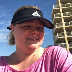 Meet your Posher, Kendra